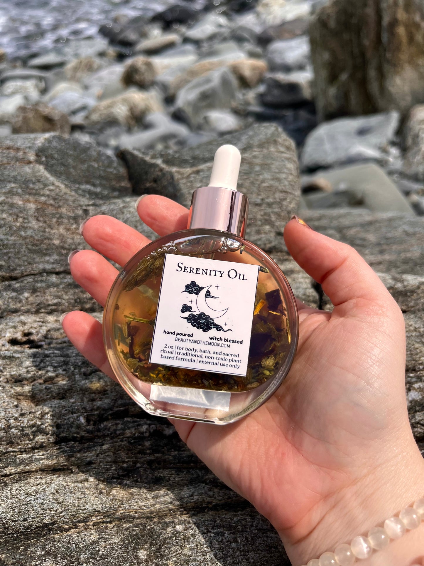 Serenity Oil | Lavender, Chamomile and Vanilla | Relaxation, Sleep and Meditation